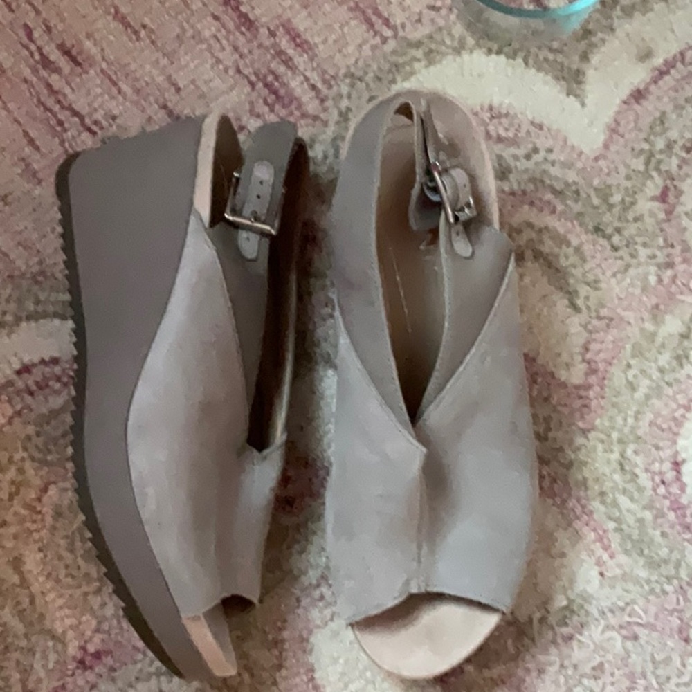 Vionic Women's Gray Flats